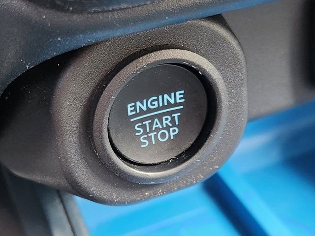 Used 2025 Ford Maverick XLT w/ Equipment Group 301A AWD/4WD image 8