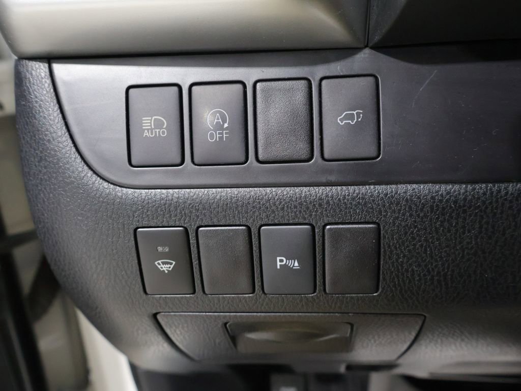 Used 2019 Toyota Highlander Limited image 32