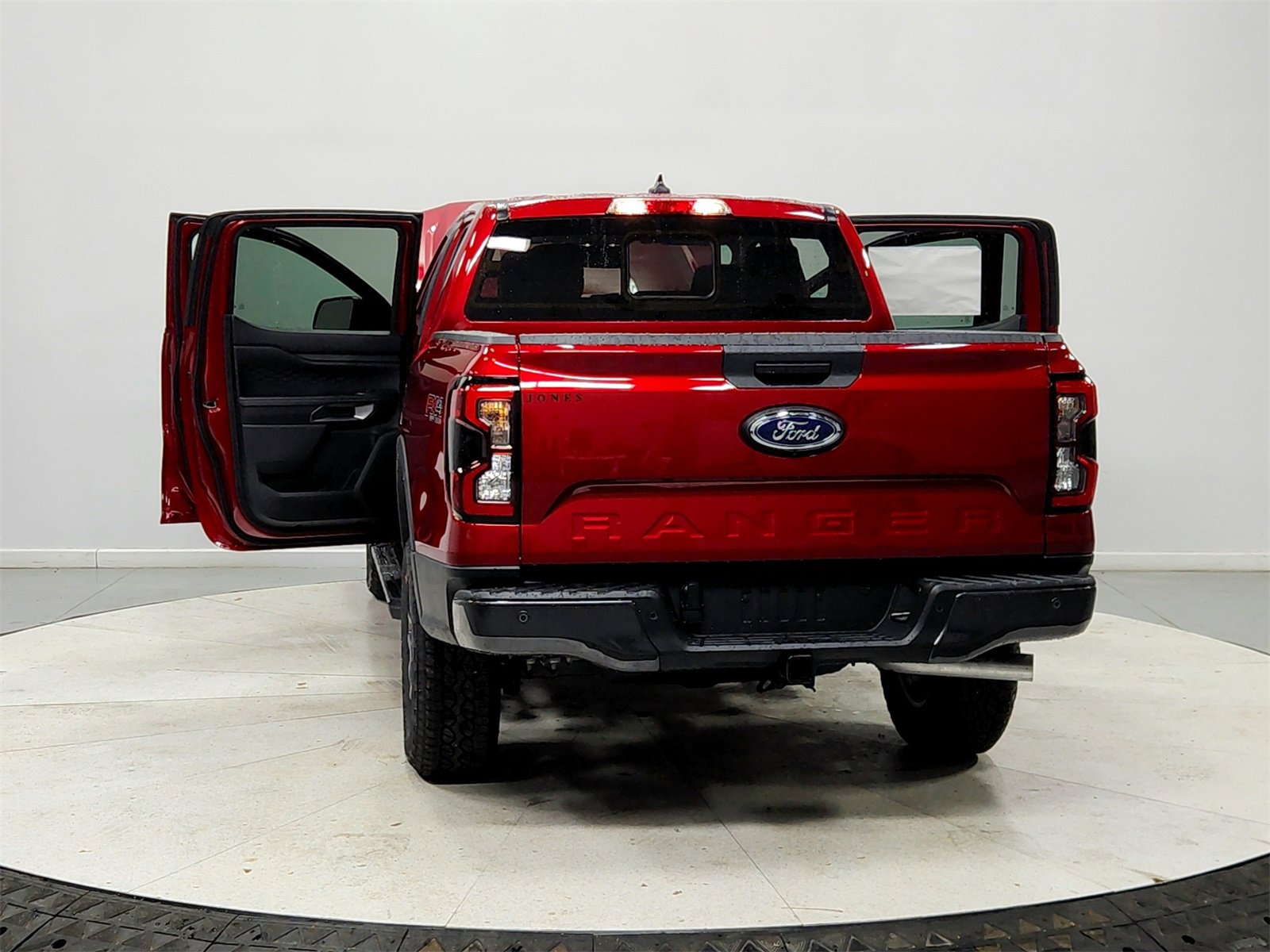 New 2025 Ford Ranger XLT w/ Equipment Group 301A High image 14