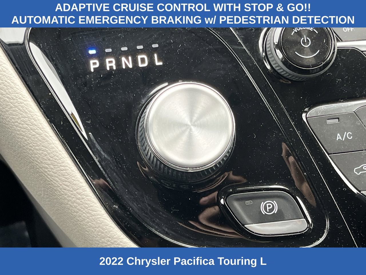Used 2022 Chrysler Pacifica Touring-L image 7