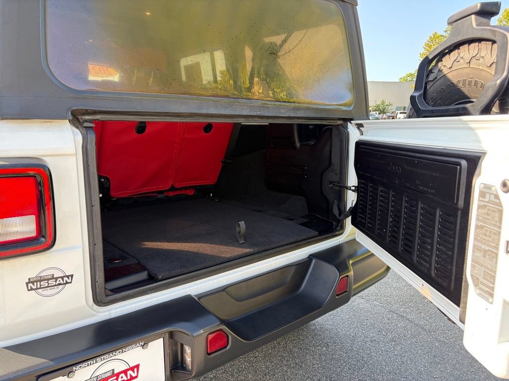 Used 2021 Jeep Wrangler Unlimited Rubicon AWD/4WD image 5