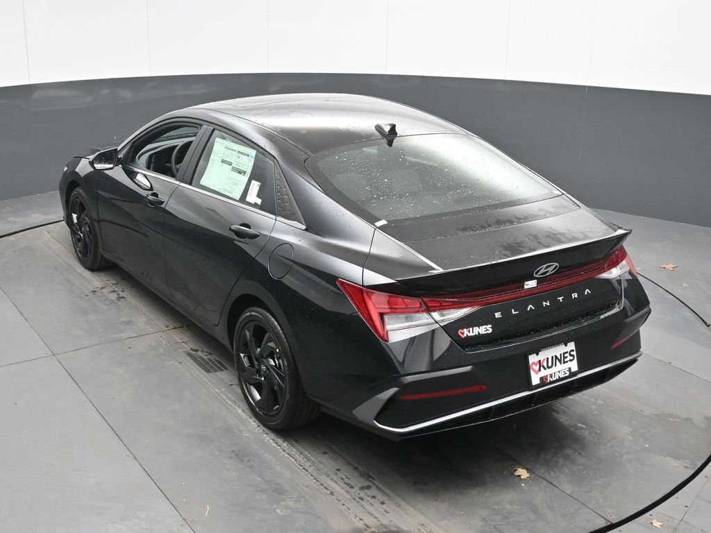 New 2026 Hyundai Elantra SEL Sport image 37