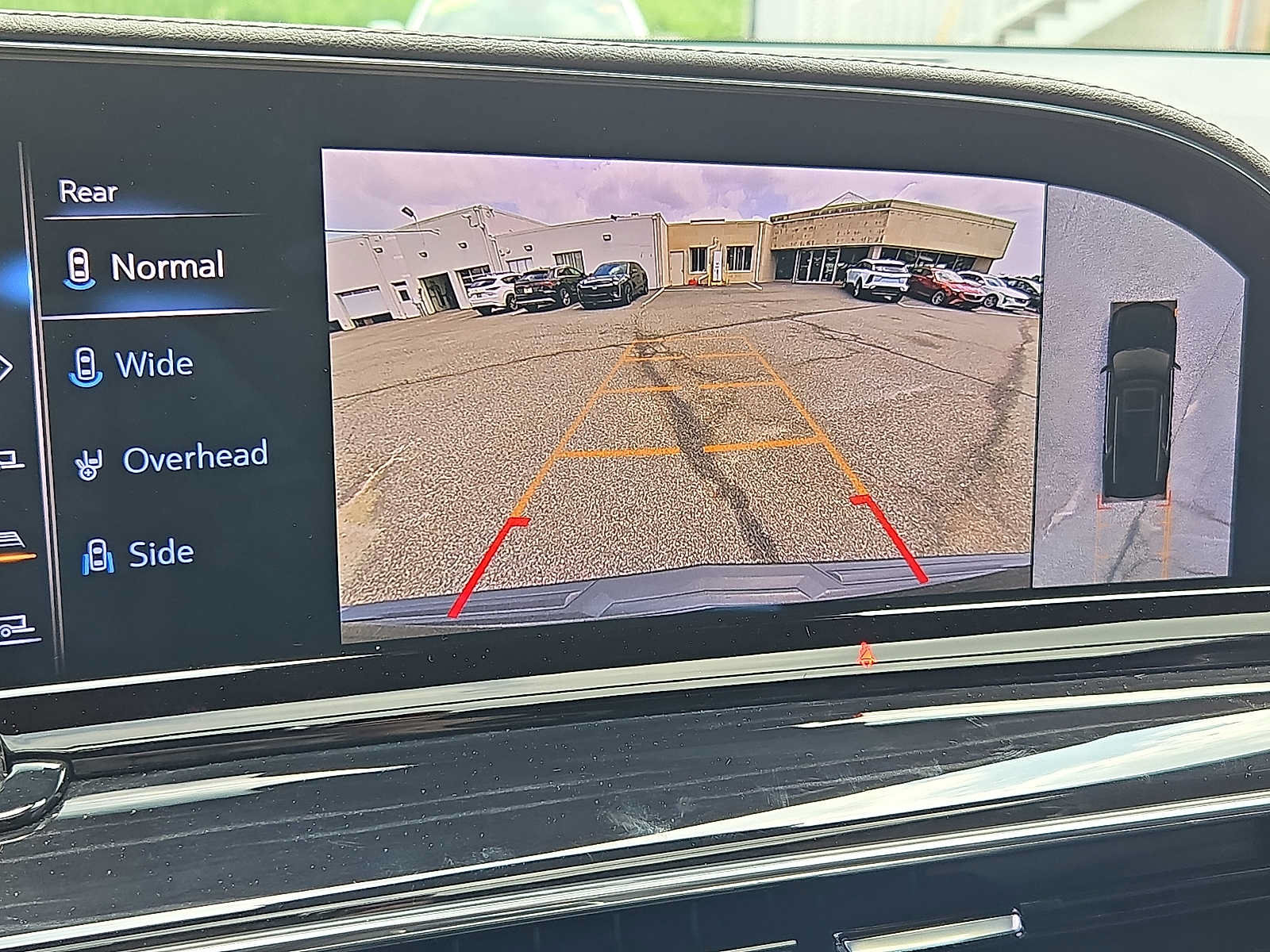 Used 2023 Cadillac Escalade ESV V w/ LPO, ONYX Package AWD/4WD image 18