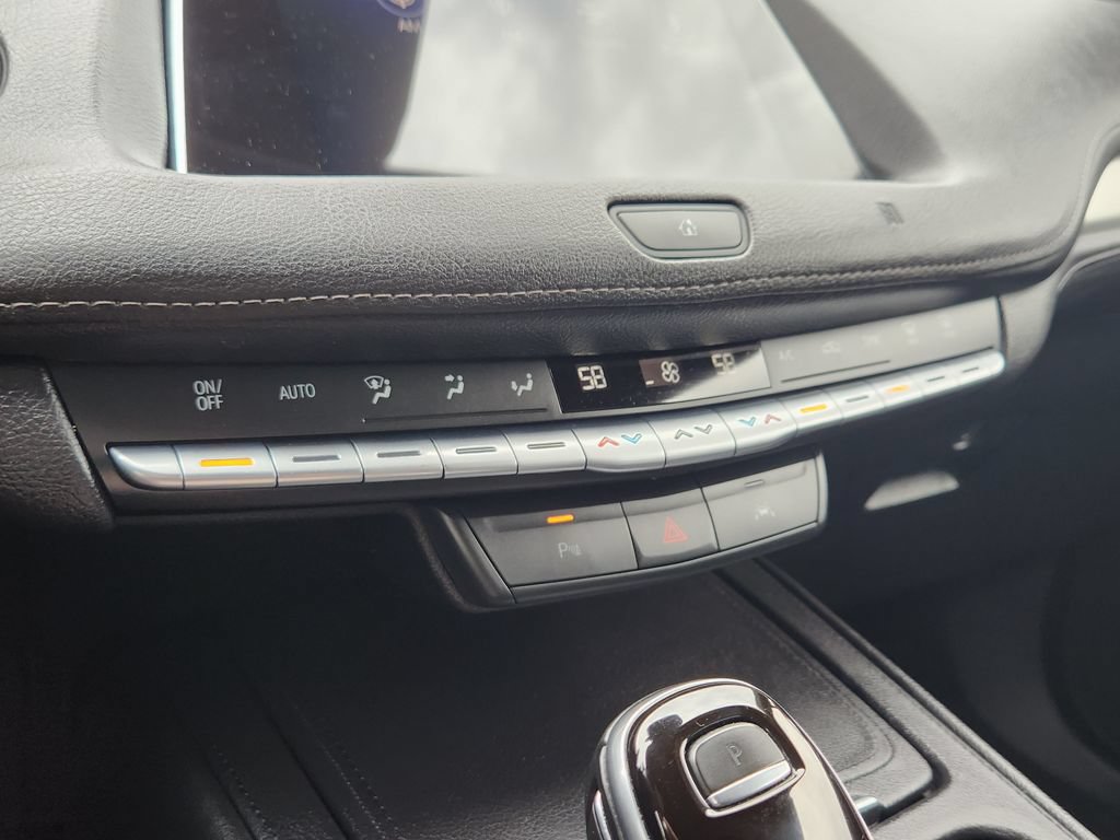 Used 2020 Cadillac XT4 Premium Luxury w/ Driver Awareness Package AWD/4WD image 18