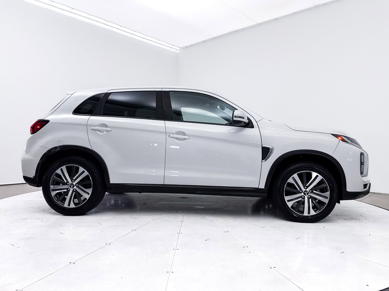 Used 2021 Mitsubishi Outlander Sport SE image 36