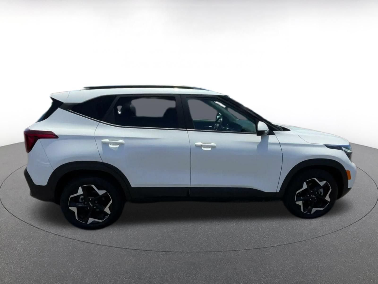Used 2025 Kia Seltos S FWD image 15
