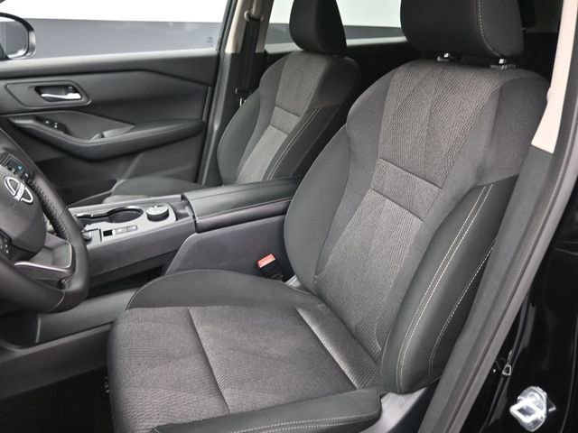 Used 2025 Nissan Rogue SV AWD/4WD image 19