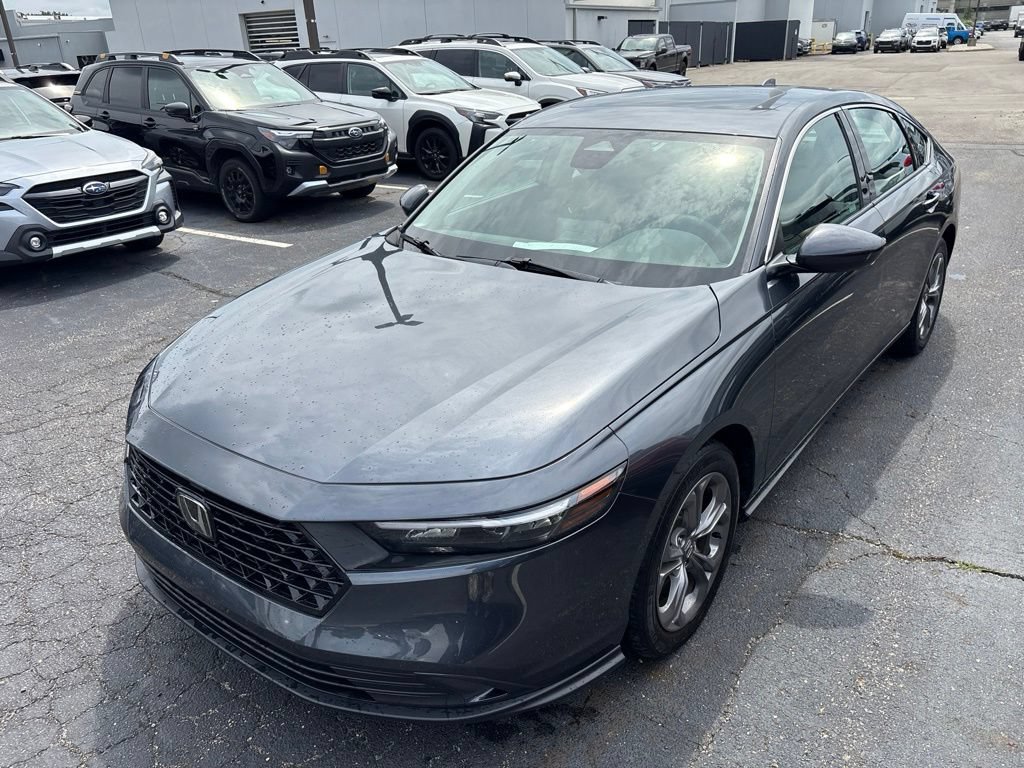 Used 2023 Honda Accord EX image 6