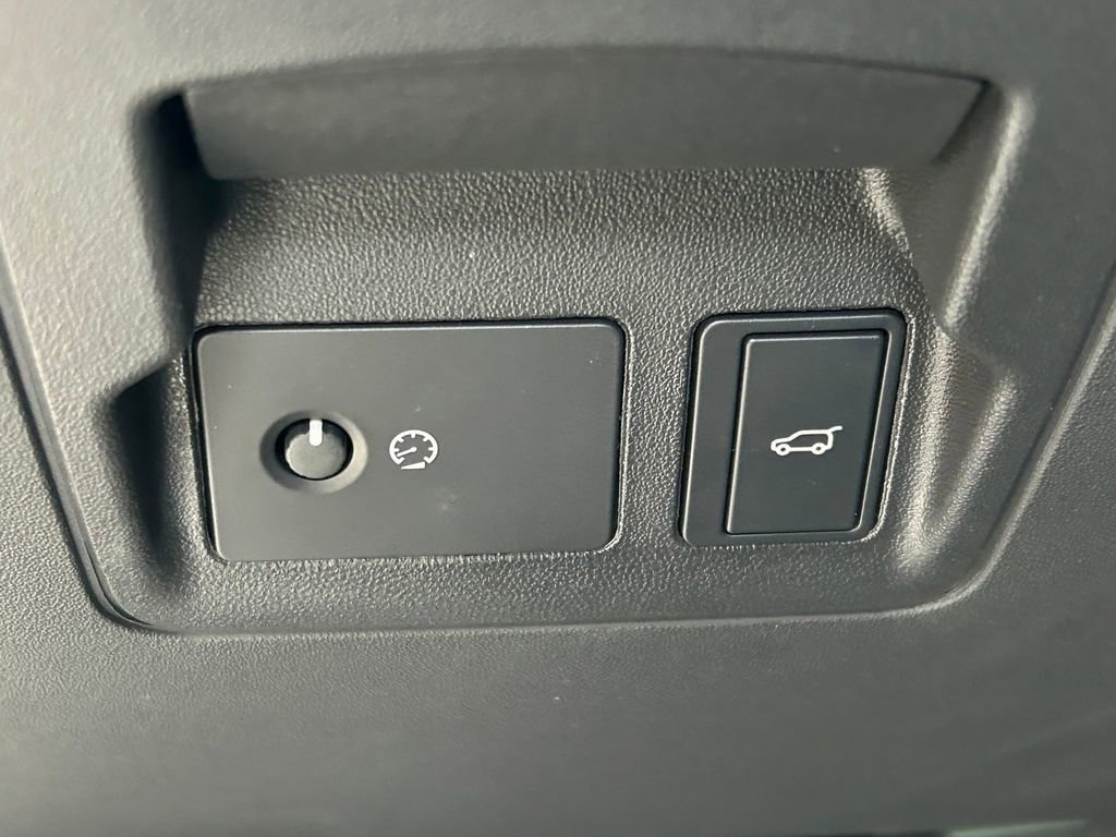 Used 2025 Land Rover Range Rover Velar Dynamic SE image 27