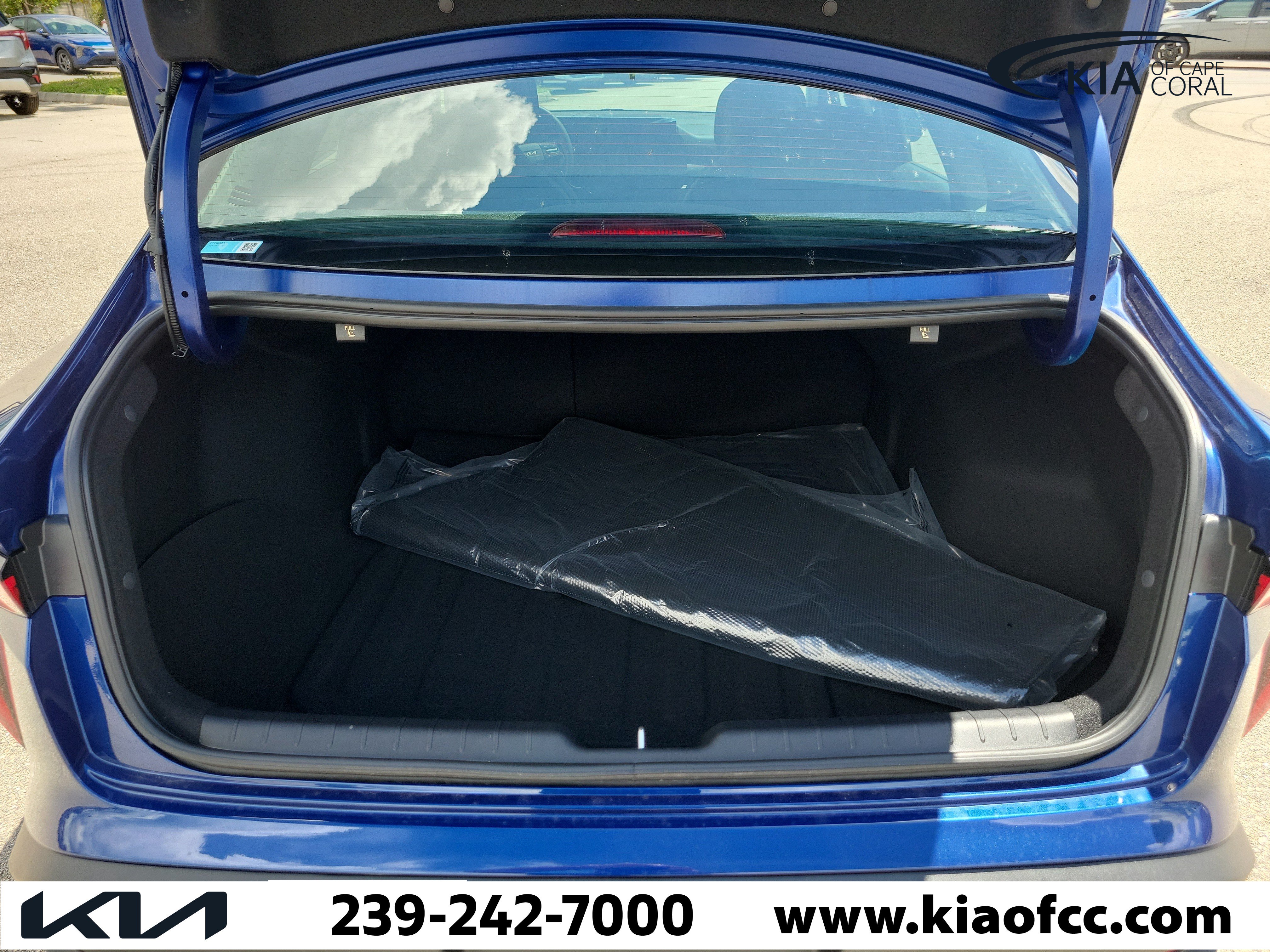 New 2026 Kia K4 FWD image 10
