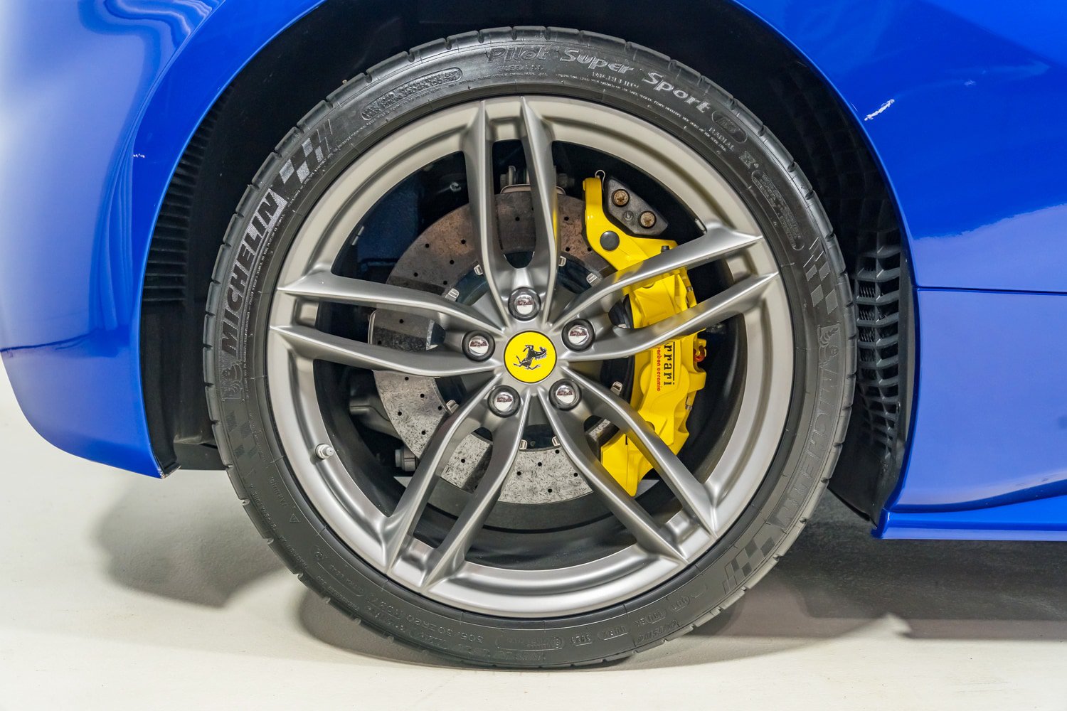 Certified 2019 Ferrari 488 Spider RWD image 25