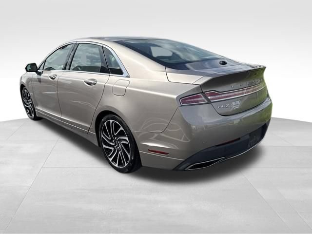 Used 2020 Lincoln MKZ w/ Convenience Package FWD image 5