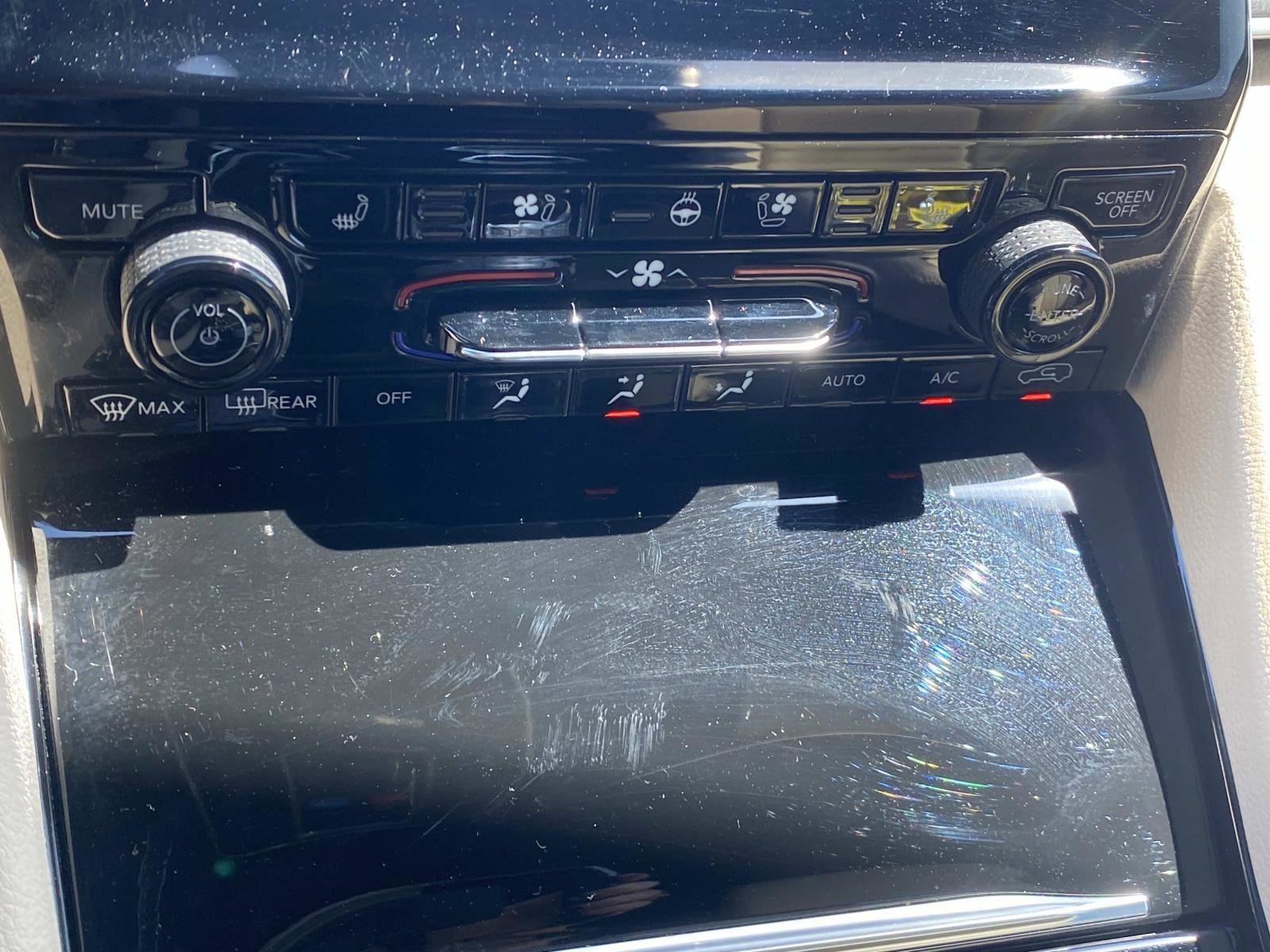 Certified 2023 Jeep Grand Cherokee L Limited w/ Luxury Tech Group II image 30