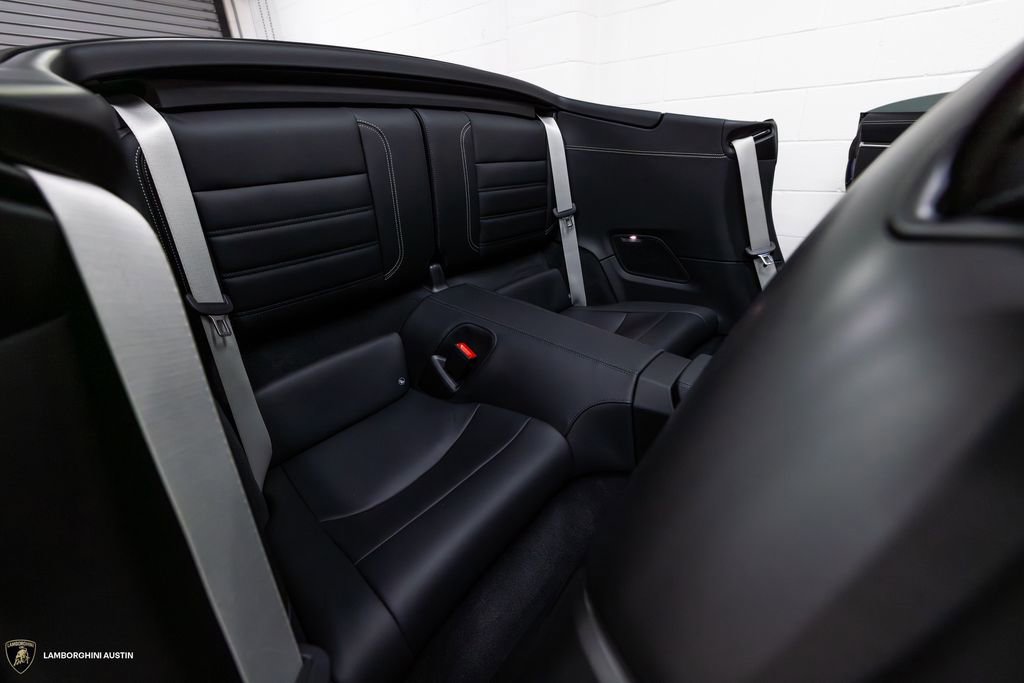 Used 2025 Porsche 911 Turbo S AWD/4WD image 32