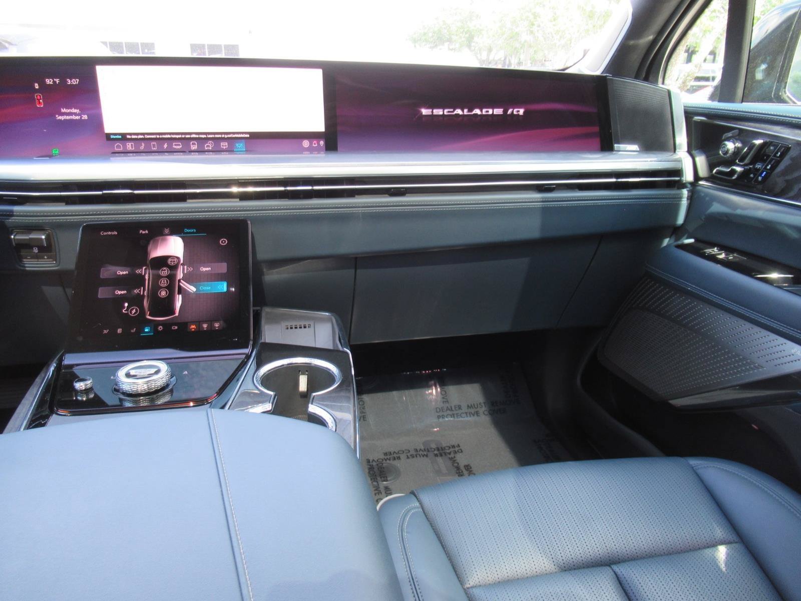 Certified 2026 Cadillac Escalade IQ Sport 2 AWD/4WD image 15