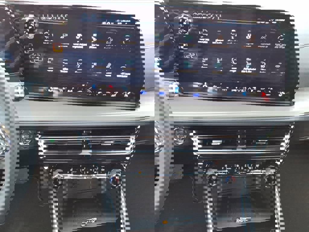 New 2026 Chevrolet Traverse LT w/ Enhanced Driving Package image 16