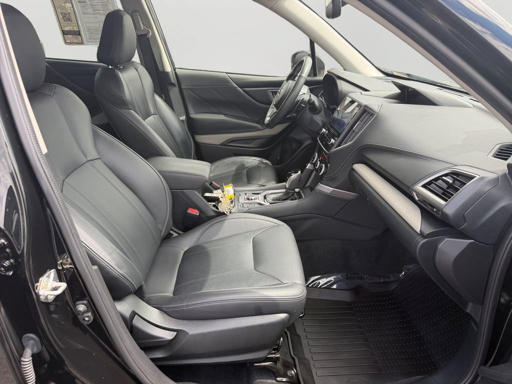 Used 2022 Subaru Forester Limited AWD/4WD image 12