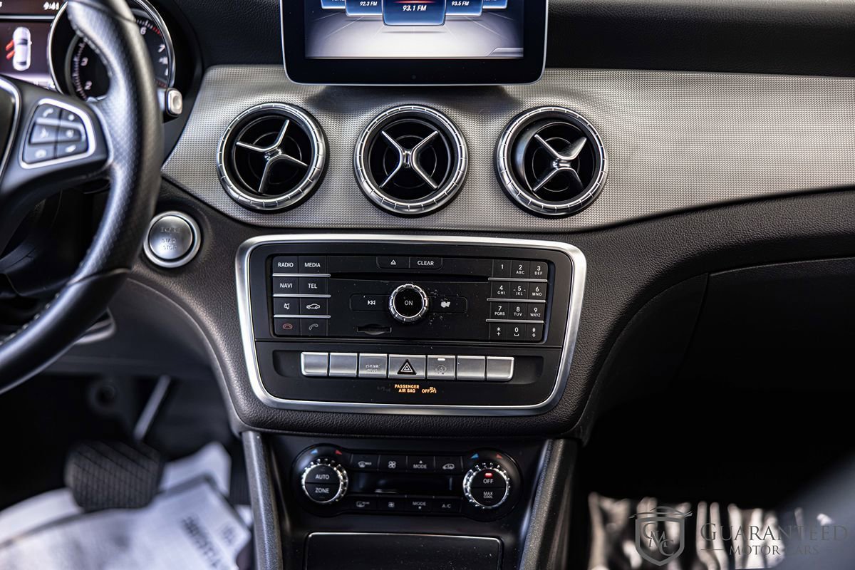 Used 2018 Mercedes-Benz CLA 250 image 35