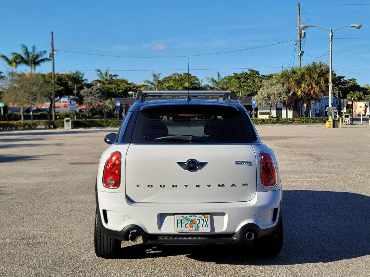 Used 2016 MINI Cooper Clubman image 5