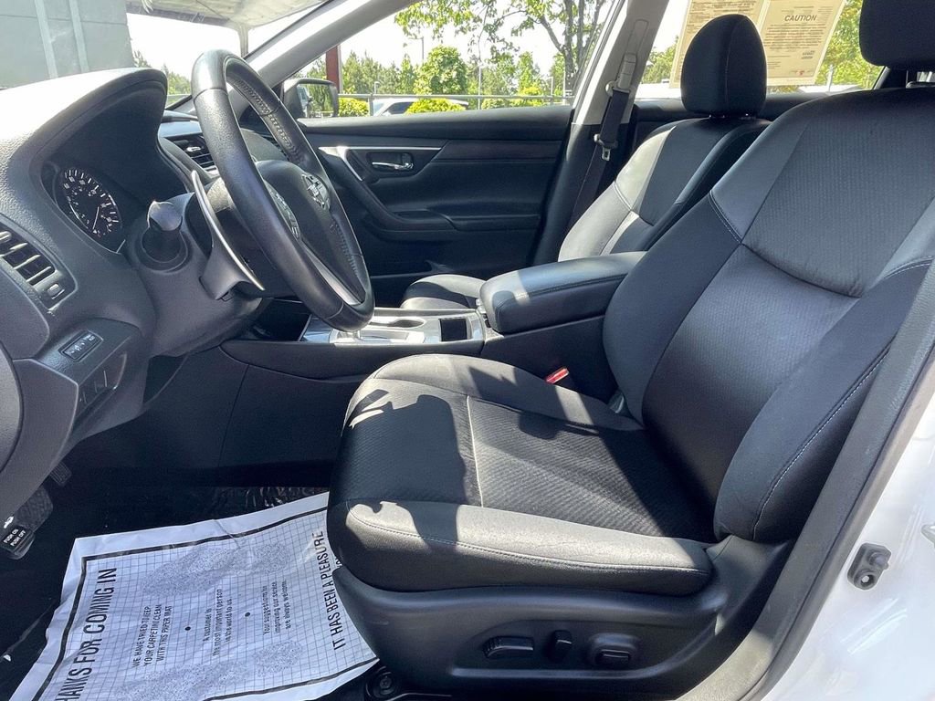 Used 2018 Nissan Altima 2.5 SR FWD image 17