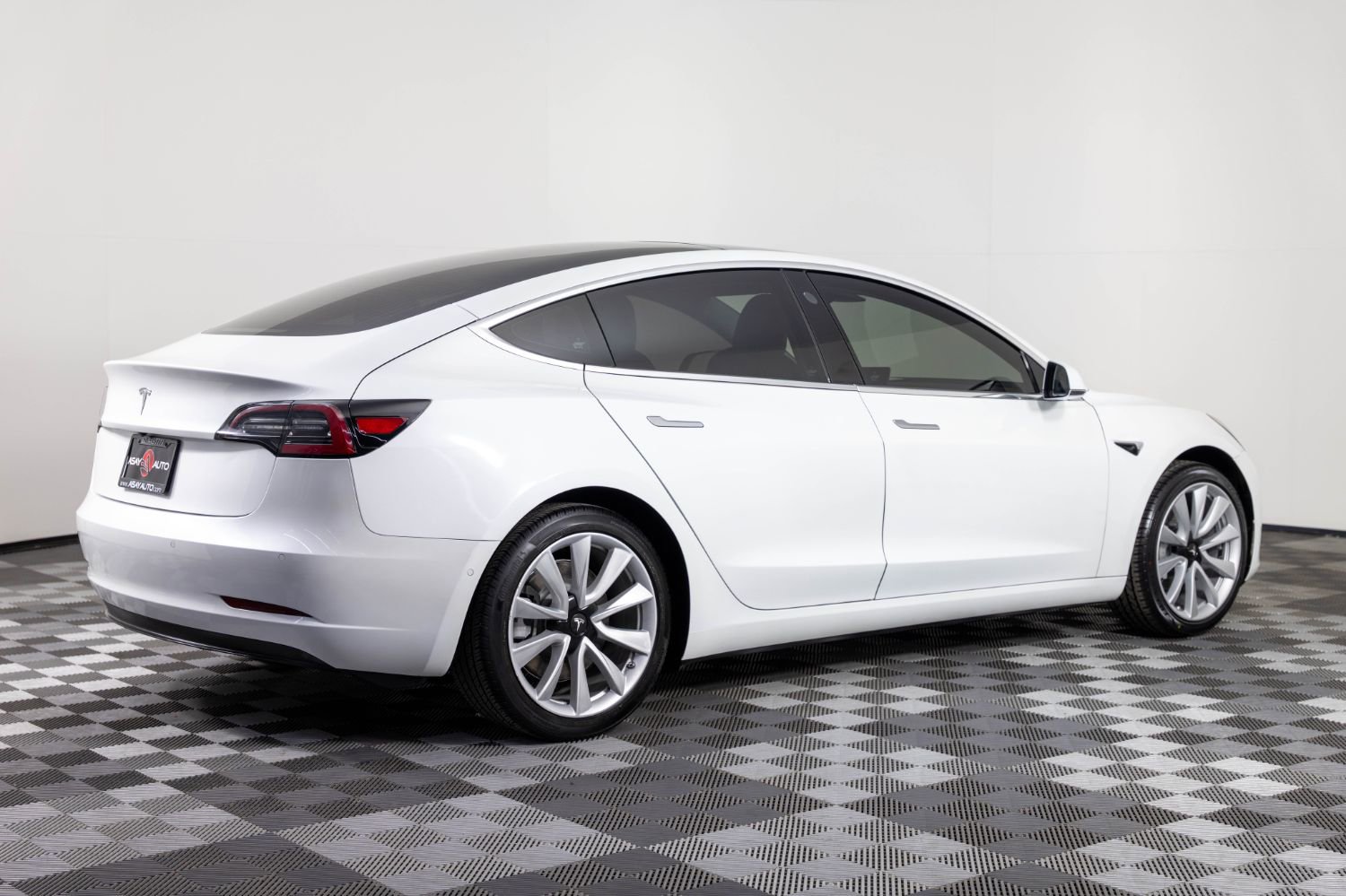 Used 2019 Tesla Model 3 Long Range RWD image 8