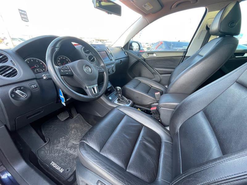 Used 2016 Volkswagen Tiguan SEL FWD image 12