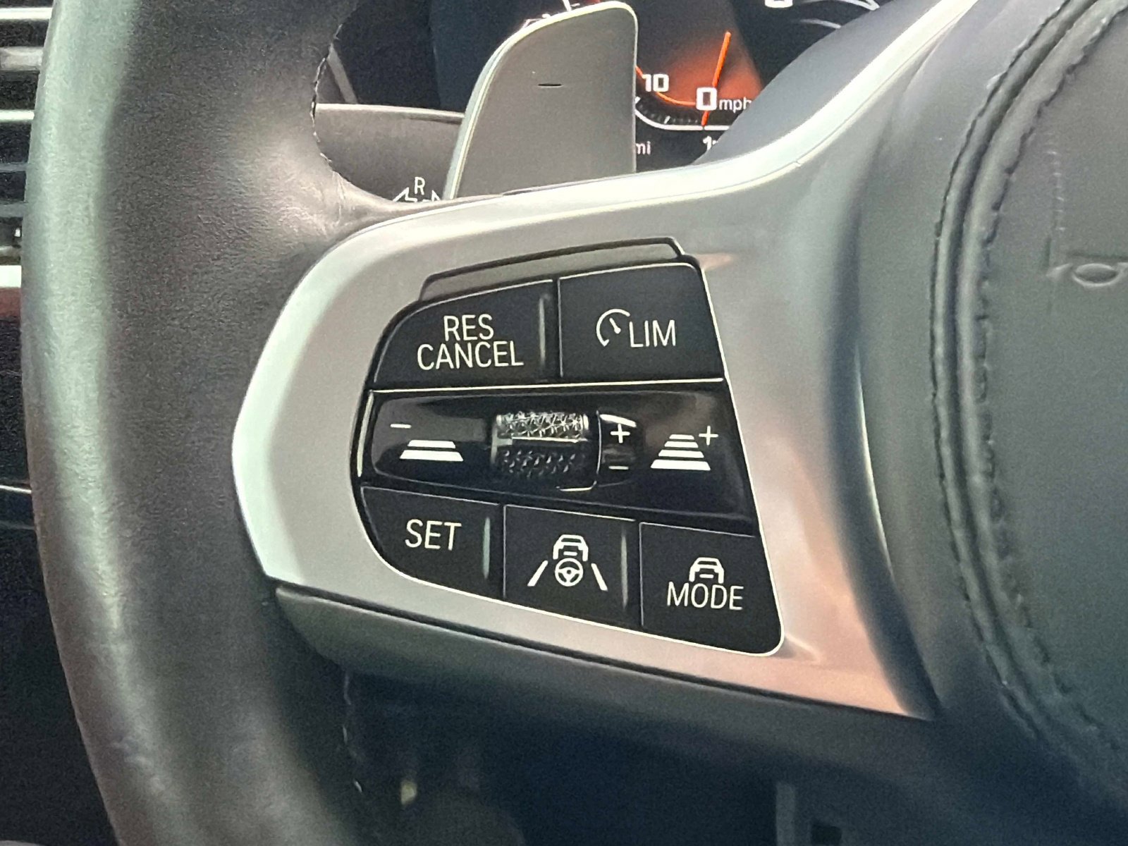 Used 2025 BMW X4 M40i AWD/4WD image 47