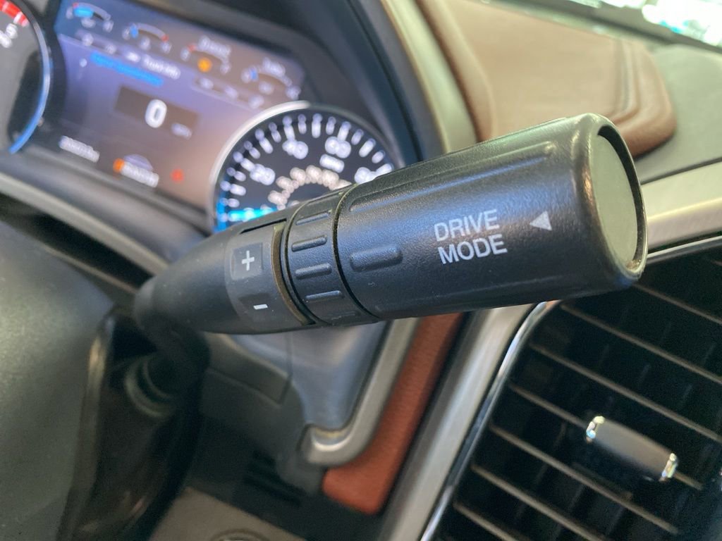 Used 2022 Ford F350 Platinum w/ Tremor Off-Road Package image 29