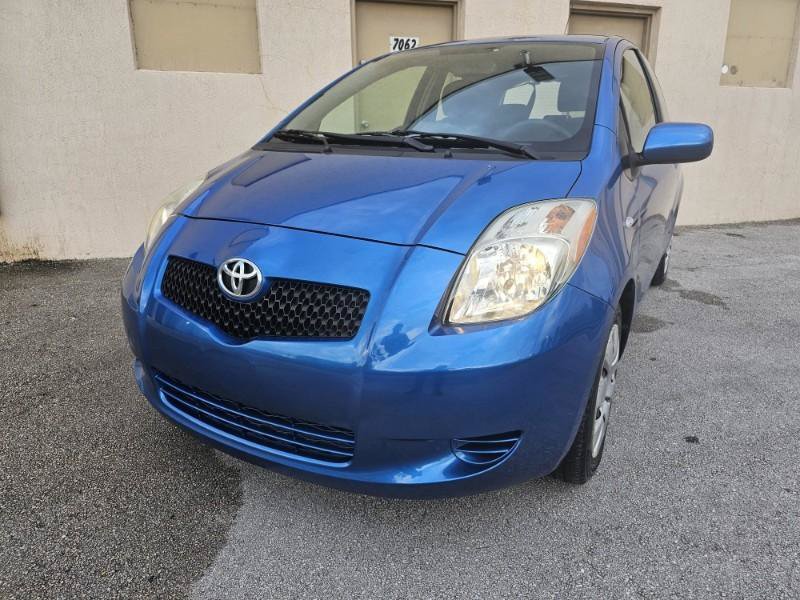 Used 2007 Toyota Yaris 2-Door Hatchback FWD image 11