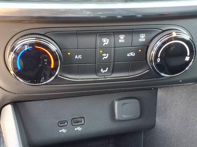 Used 2024 Buick Encore GX Preferred FWD image 7