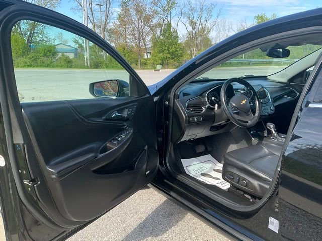 Used 2023 Chevrolet Malibu LT FWD image 15