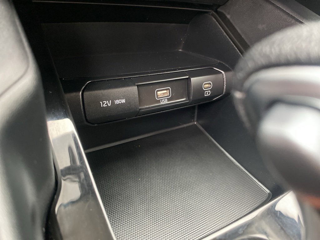 Used 2023 Kia Telluride LX image 39