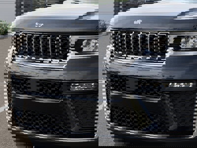 New 2026 Jeep Grand Cherokee Limited image 12