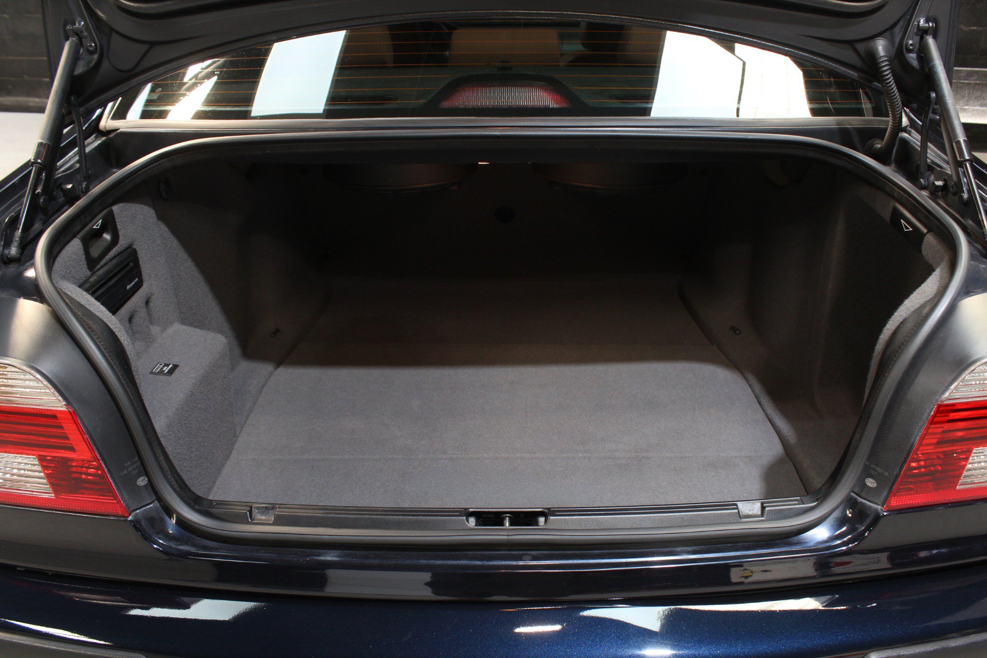 Used 2002 BMW M5 RWD image 79