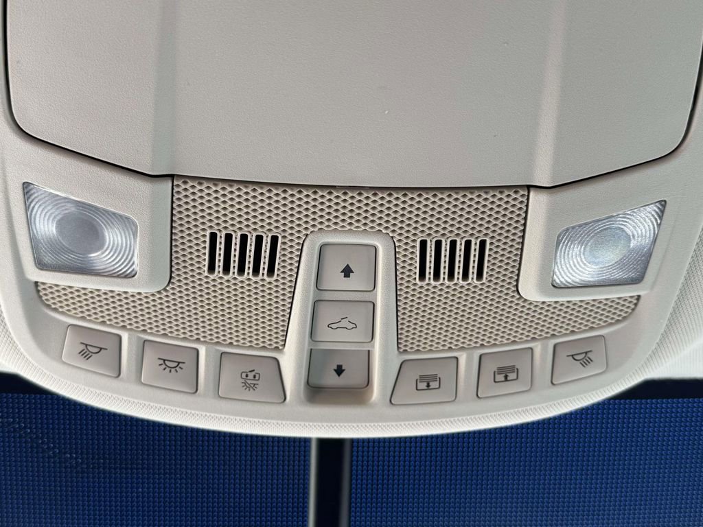 Used 2016 Ford Edge Titanium w/ Equipment Group 301A image 23