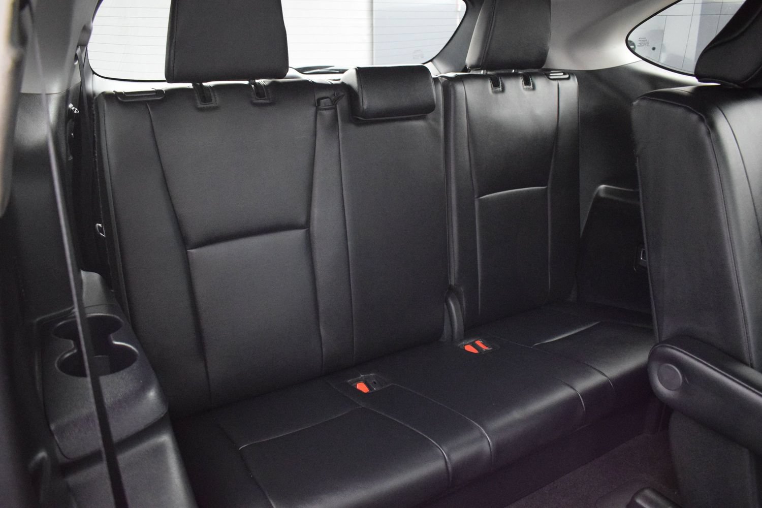 Used 2024 Toyota Highlander XLE AWD/4WD image 12