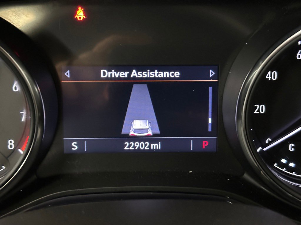 Used 2023 Buick Encore GX Select image 3