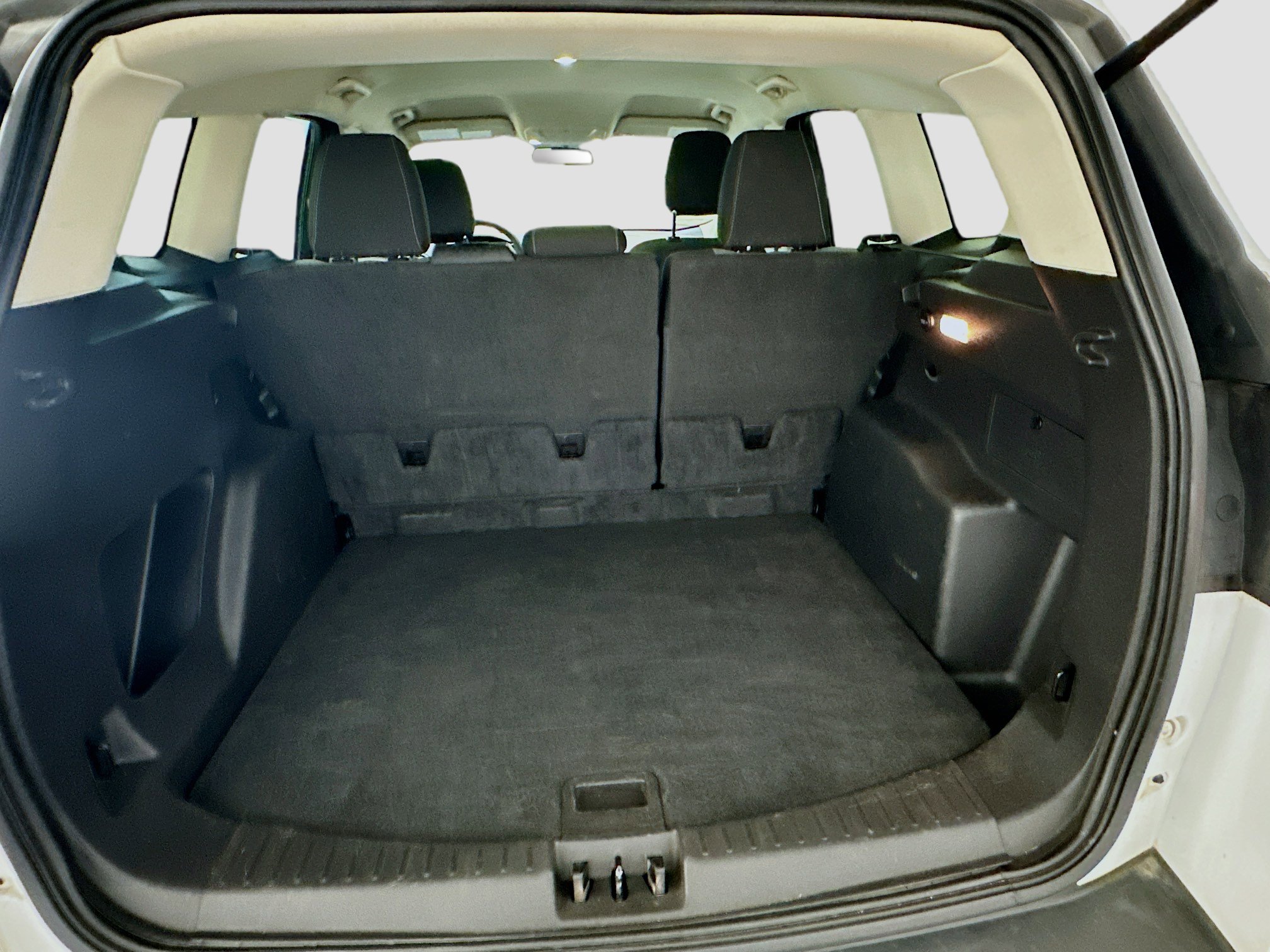 Used 2018 Ford Escape SE image 30