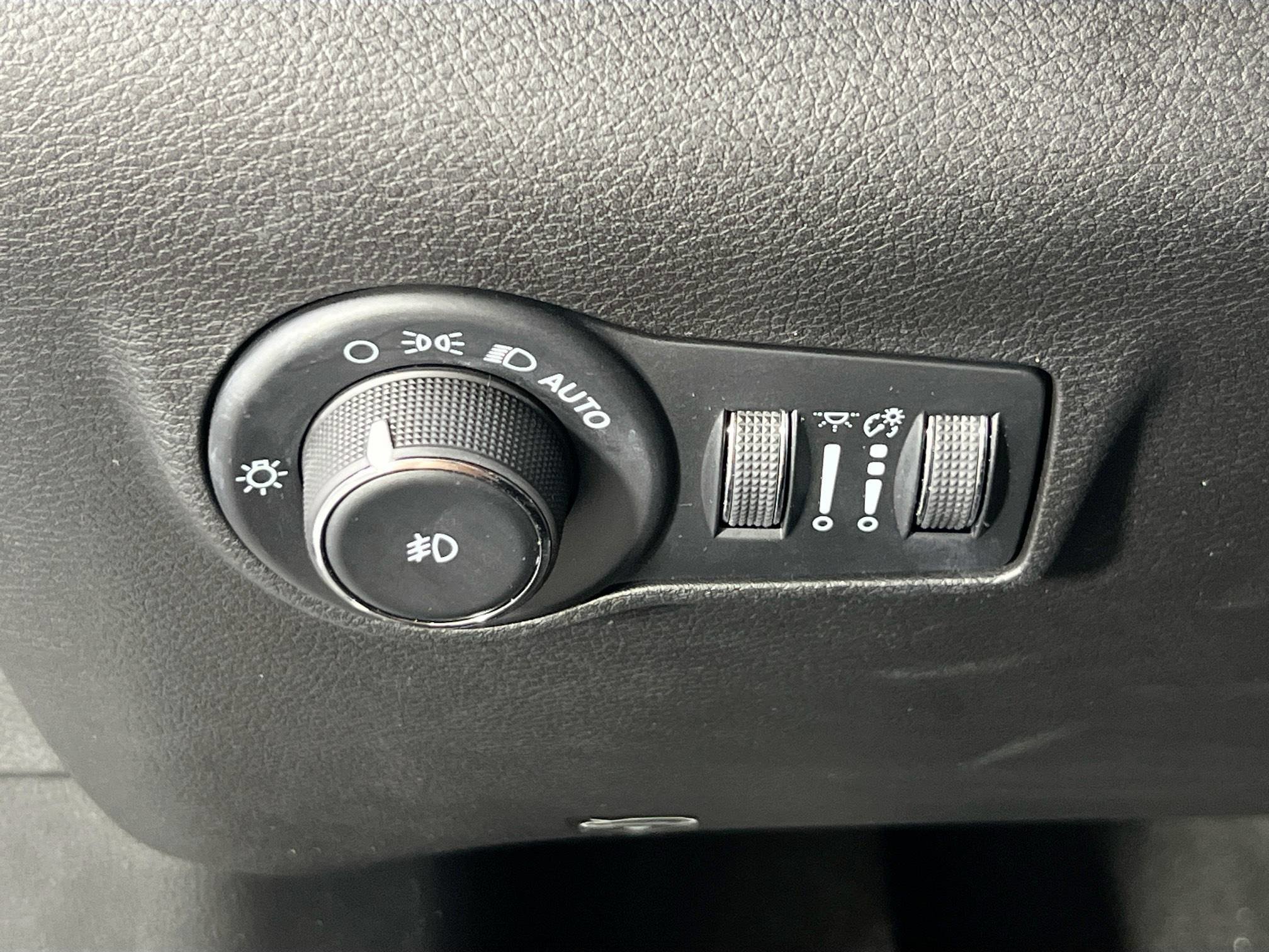 Used 2022 Jeep Compass Latitude w/ Convenience Group image 10