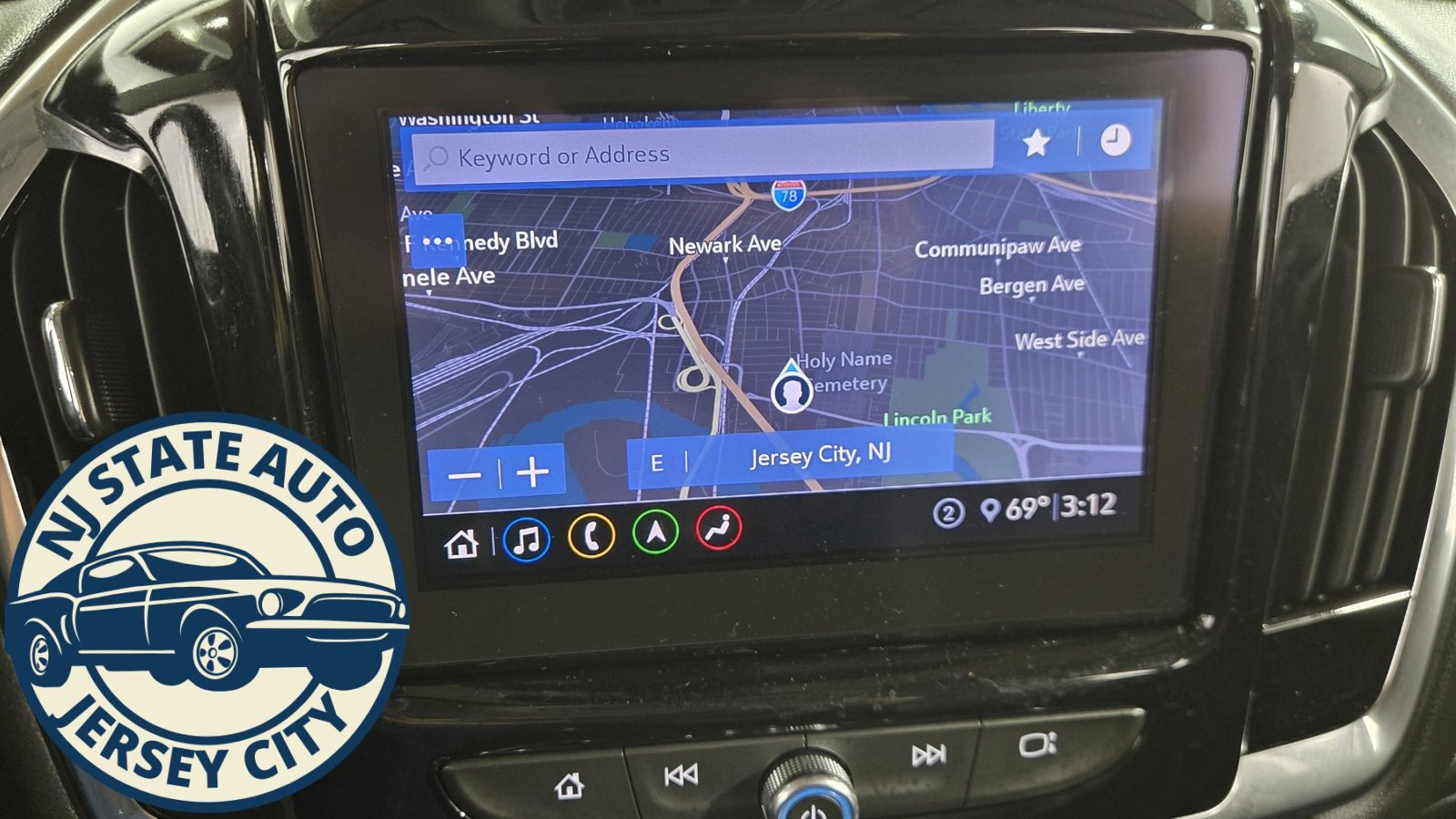 Used 2021 Chevrolet Traverse Premier image 15