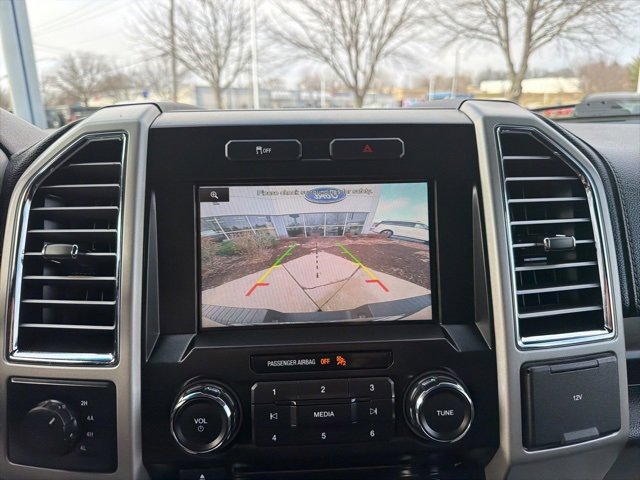 Used 2015 Ford F150 Lariat w/ Trailer Tow Package image 21