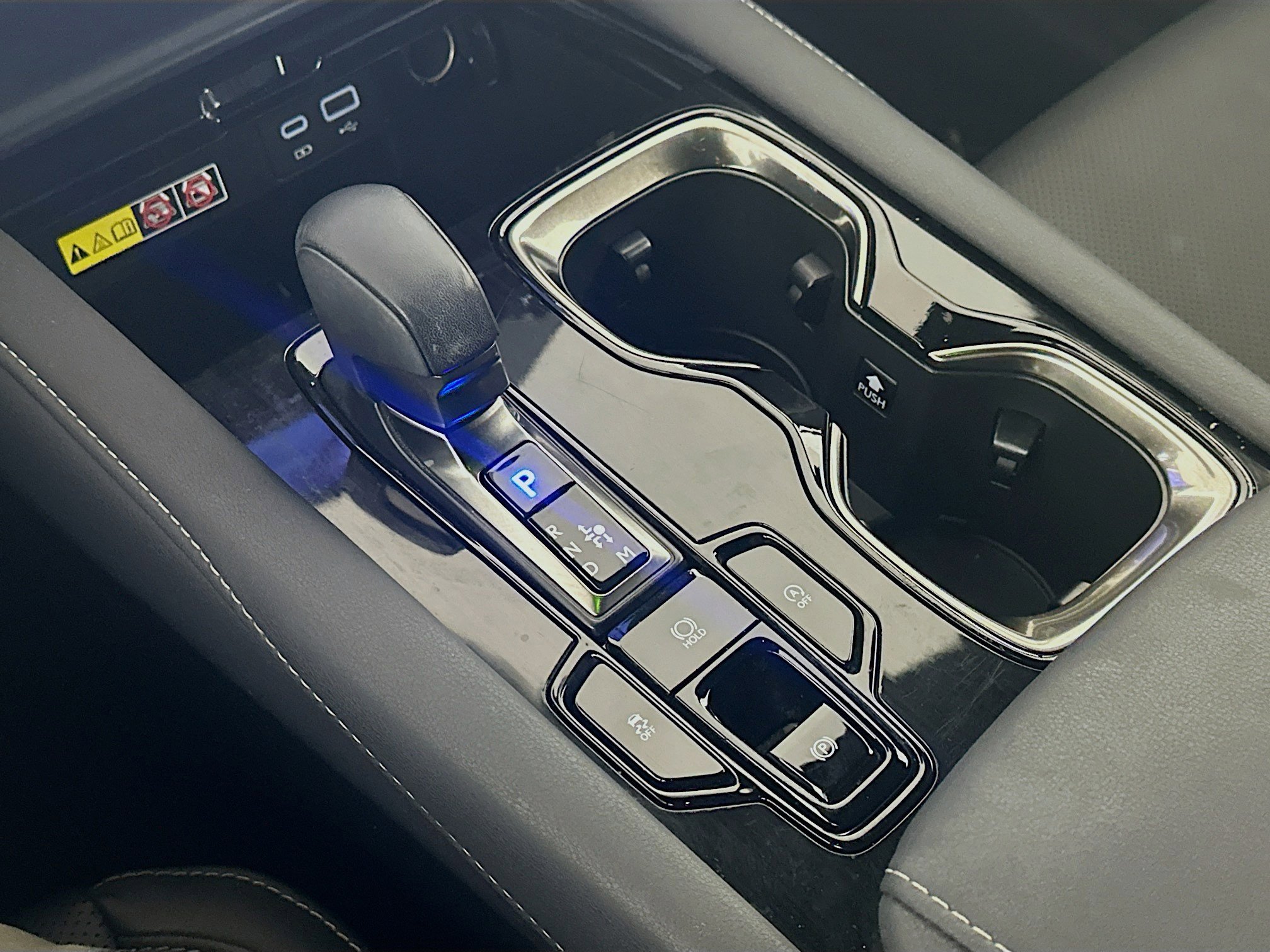 Used 2023 Lexus RX 350 FWD w/ Cold Area Package image 25