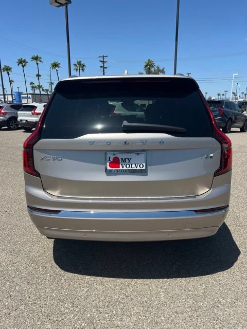 New 2026 Volvo XC90 T8 Plus w/ Protection Package Premier AWD/4WD image 4