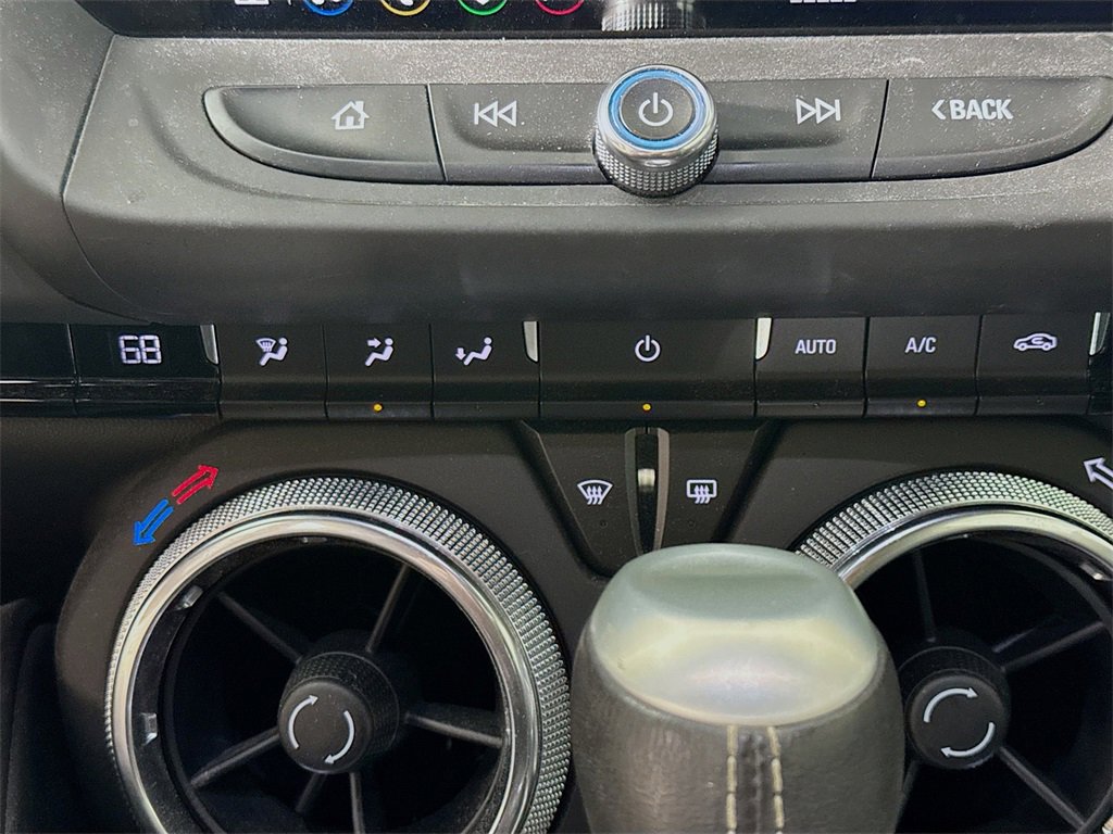 Used 2023 Chevrolet Camaro LT w/ Technology Package image 15