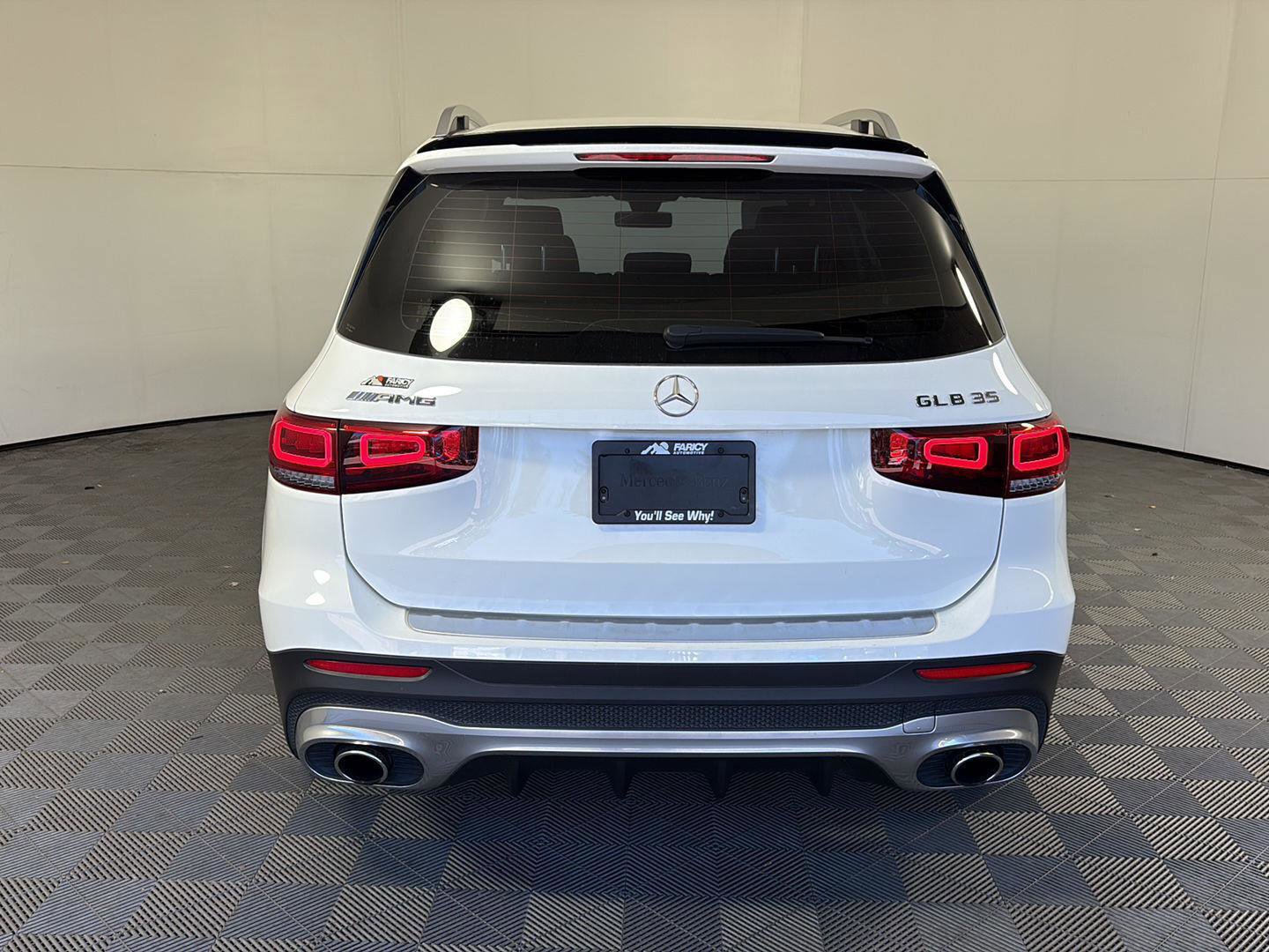 Used 2023 Mercedes-Benz GLB 35 AMG 4MATIC image 7