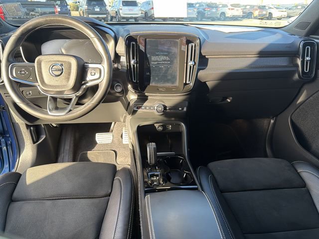 Used 2021 Volvo XC40 T5 R-Design w/ Advanced Package AWD/4WD image 14