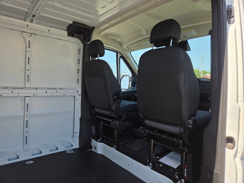 New 2026 RAM ProMaster 1500 w/ Convenience Group FWD image 8