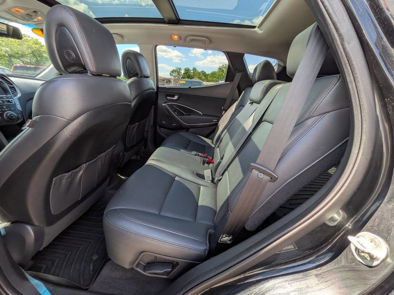 Used 2017 Hyundai Santa Fe Sport AWD/4WD image 19