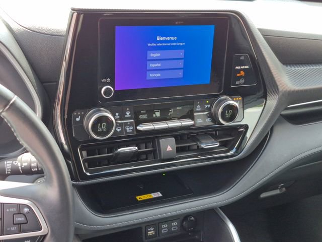 Used 2025 Toyota Highlander XSE image 14