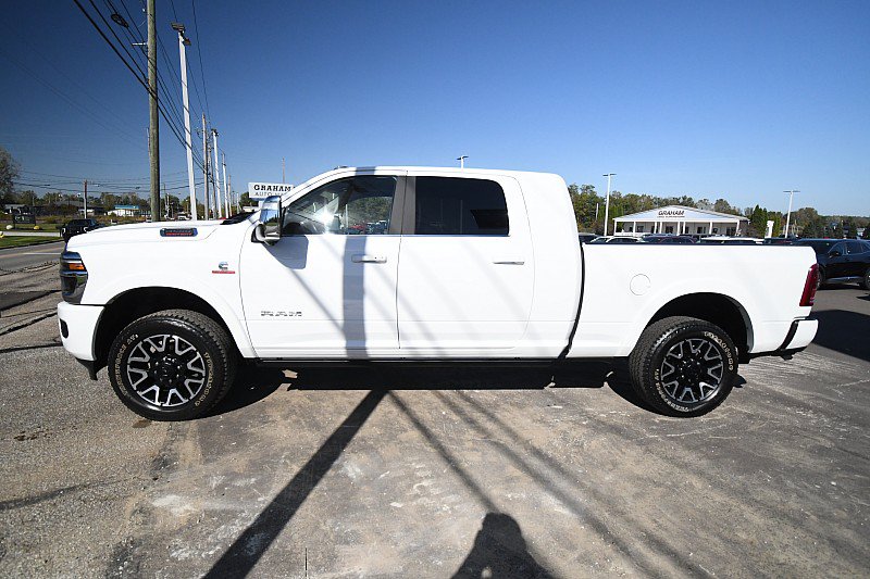 Used 2025 RAM 3500 Longhorn AWD/4WD image 4